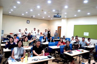 藝術(shù)設(shè)計(jì)的經(jīng)營(yíng)與創(chuàng)新 舞臺(tái)藝術(shù)造型策劃課程日志27